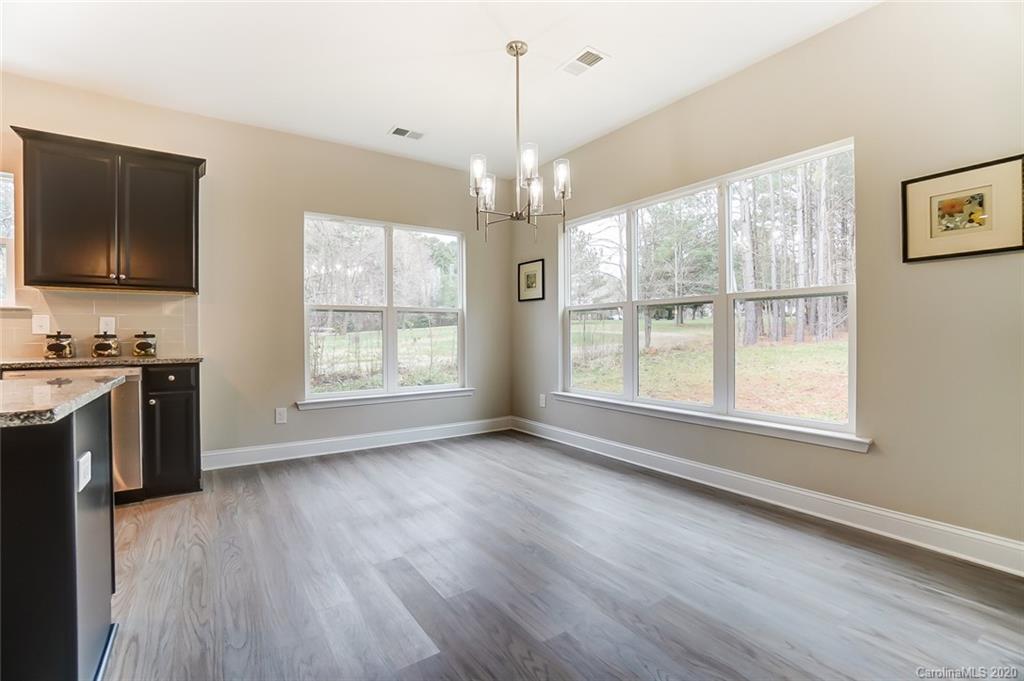 2906 Oakdale Road Charlotte, NC 28216 - Photo 8 of 42