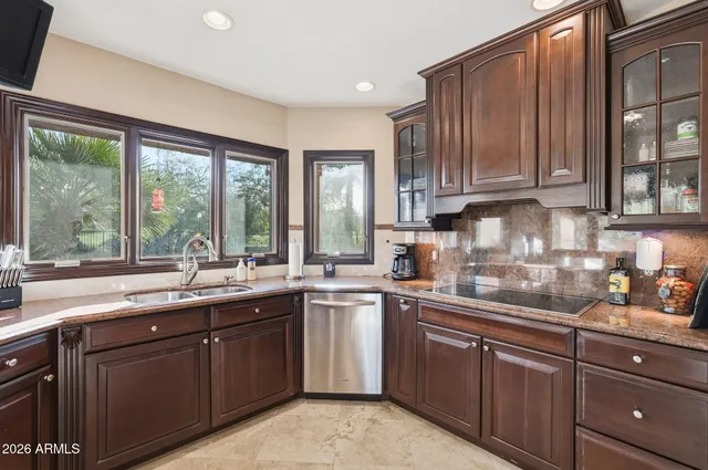 $699,900 | 4015 North San Gabriel Circle, Mesa, AZ 85215