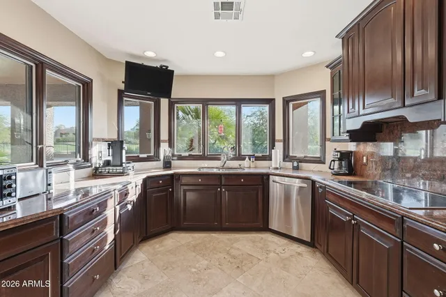 $699,900 | 4015 North San Gabriel Circle, Mesa, AZ 85215