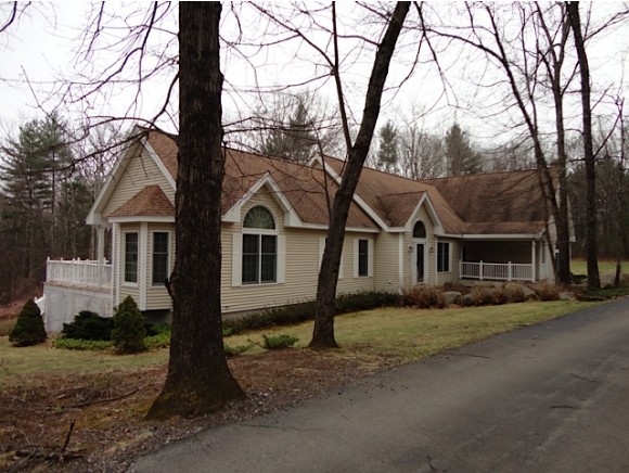 136 Naticook Road Merrimack, NH 03054 - Photo 1 of 1