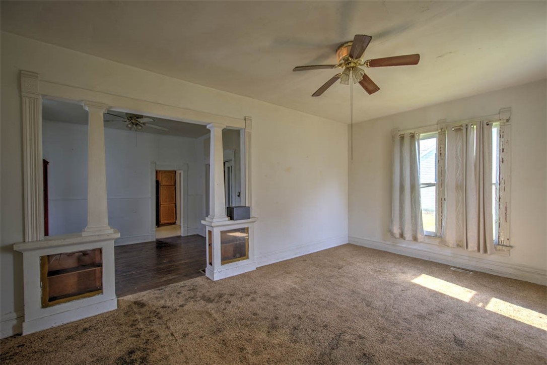 217 South Locust Street Maroa, IL 61756 - Photo 7 of 20
