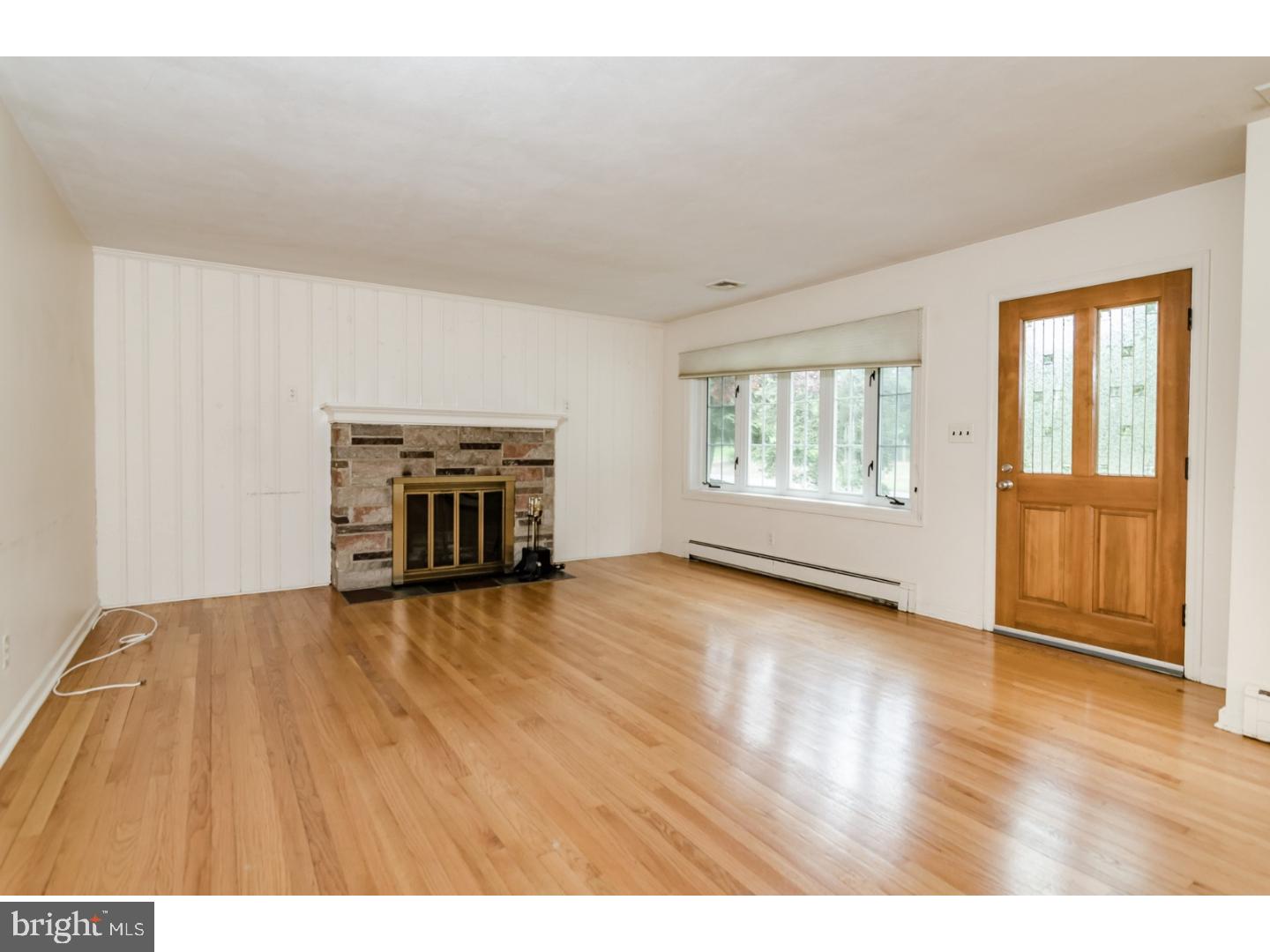 106 Conover Road Princeton Junction, NJ 08550 - Photo 2 of 24 Living Room