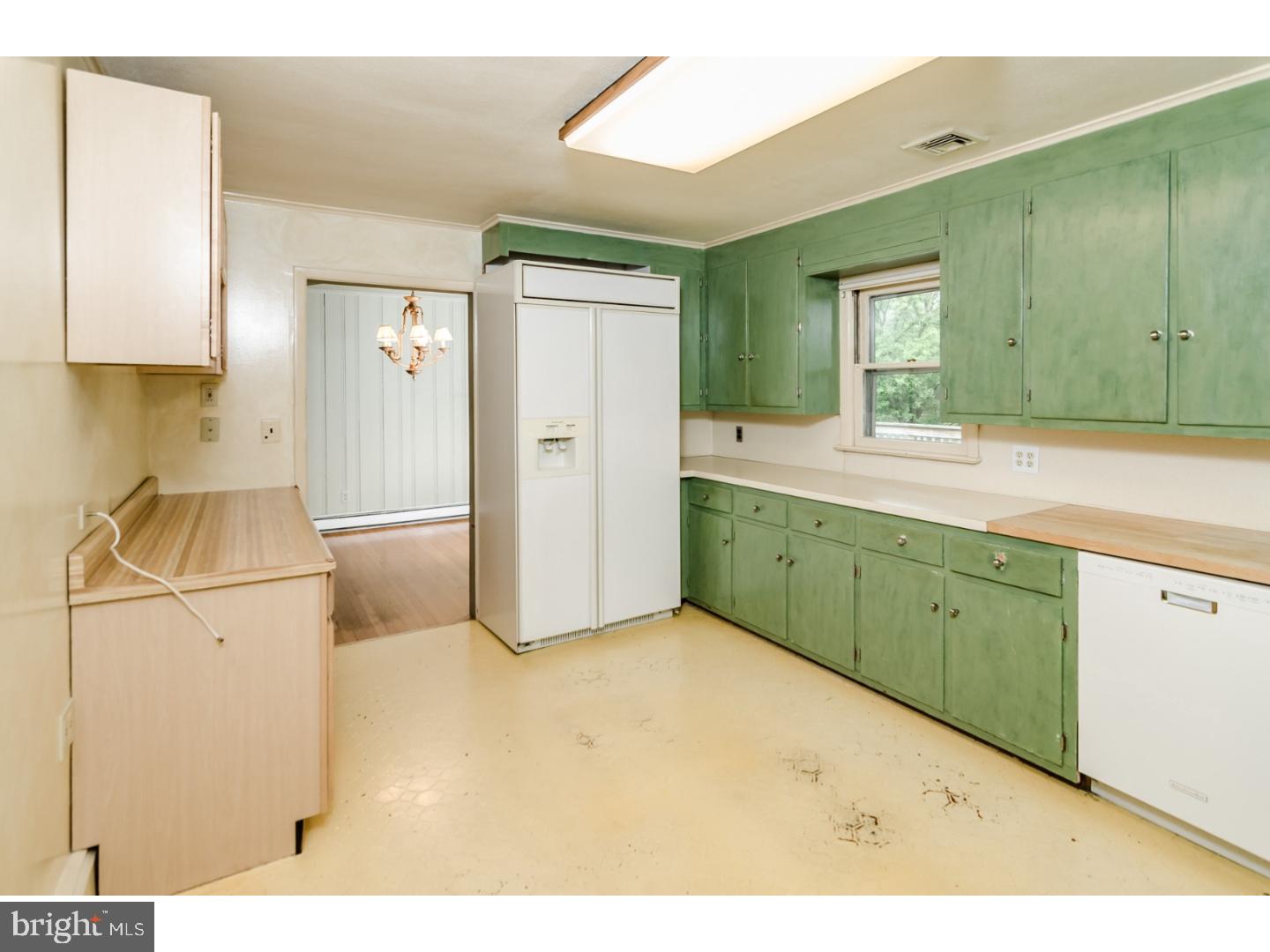106 Conover Road Princeton Junction, NJ 08550 - Photo 8 of 24 Kitchen
