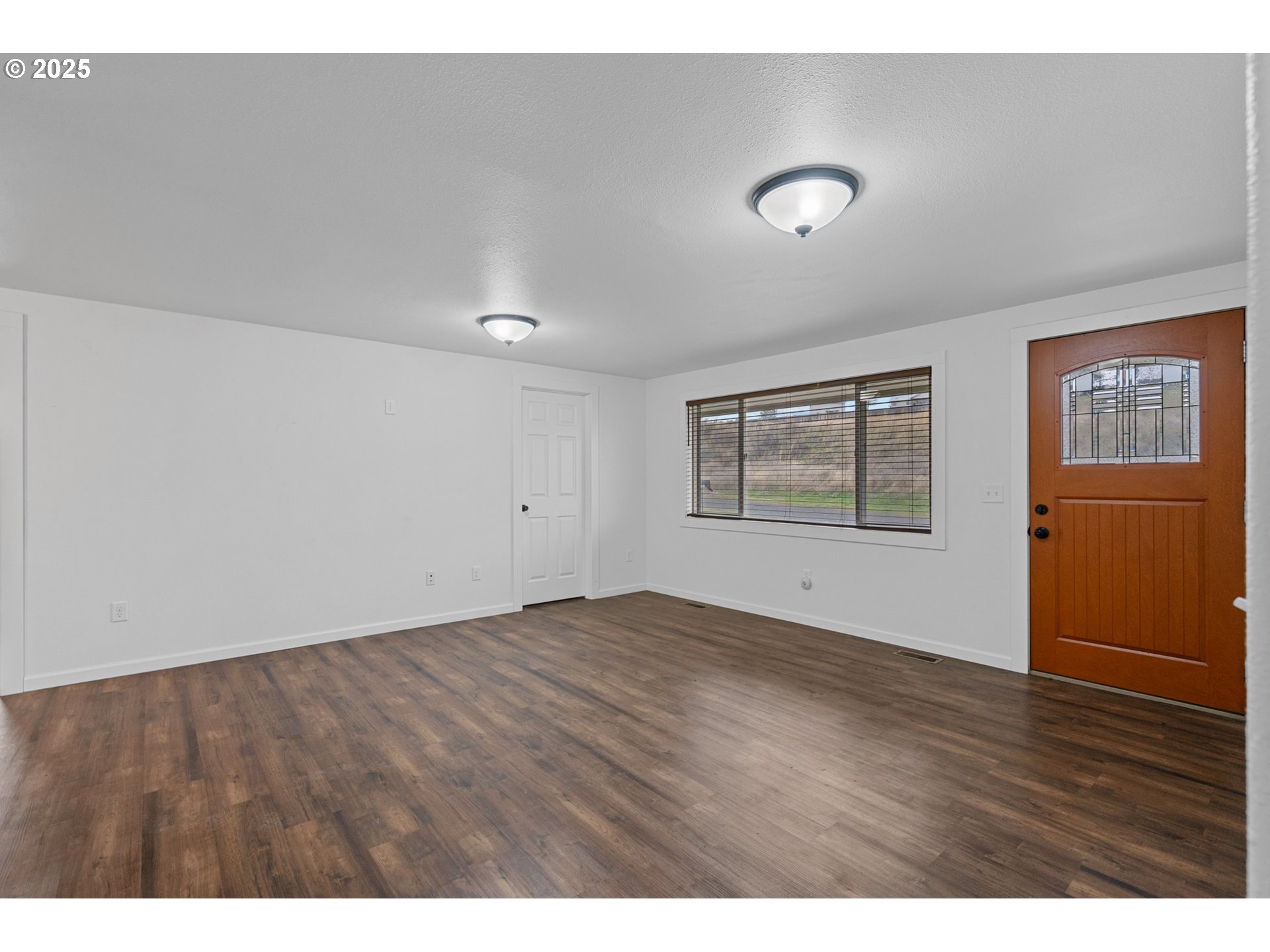 70981 Southwest Douglas Drive Pendleton, OR 97801 - Photo 11 of 26