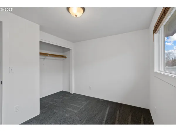 $299,000 | 70981 Southwest Douglas Drive, Pendleton, OR 97801