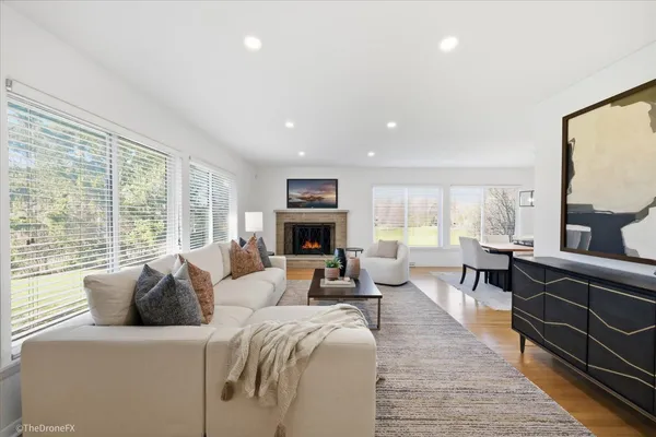 $550,000 | 1519 Foothill Drive, Wheaton, IL 60189