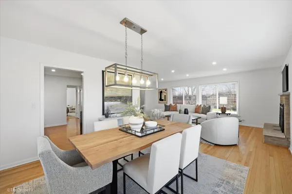 $550,000 | 1519 Foothill Drive, Wheaton, IL 60189