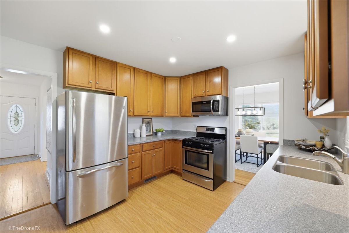 1519 Foothill Drive Wheaton, IL 60189 - Photo 17 of 44