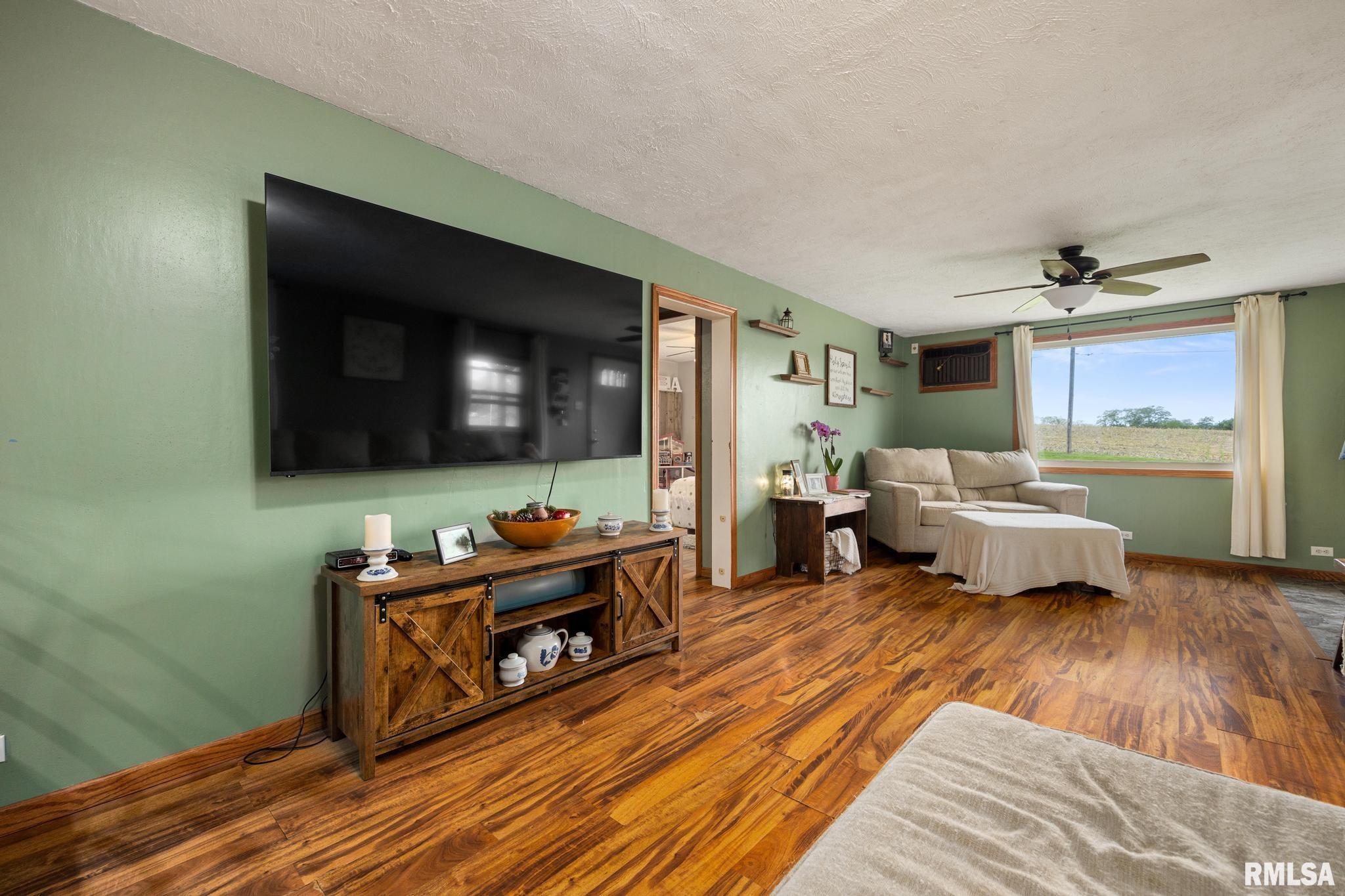 2133 North Ellory Road Peoria, IL 61604 - Photo 4 of 34