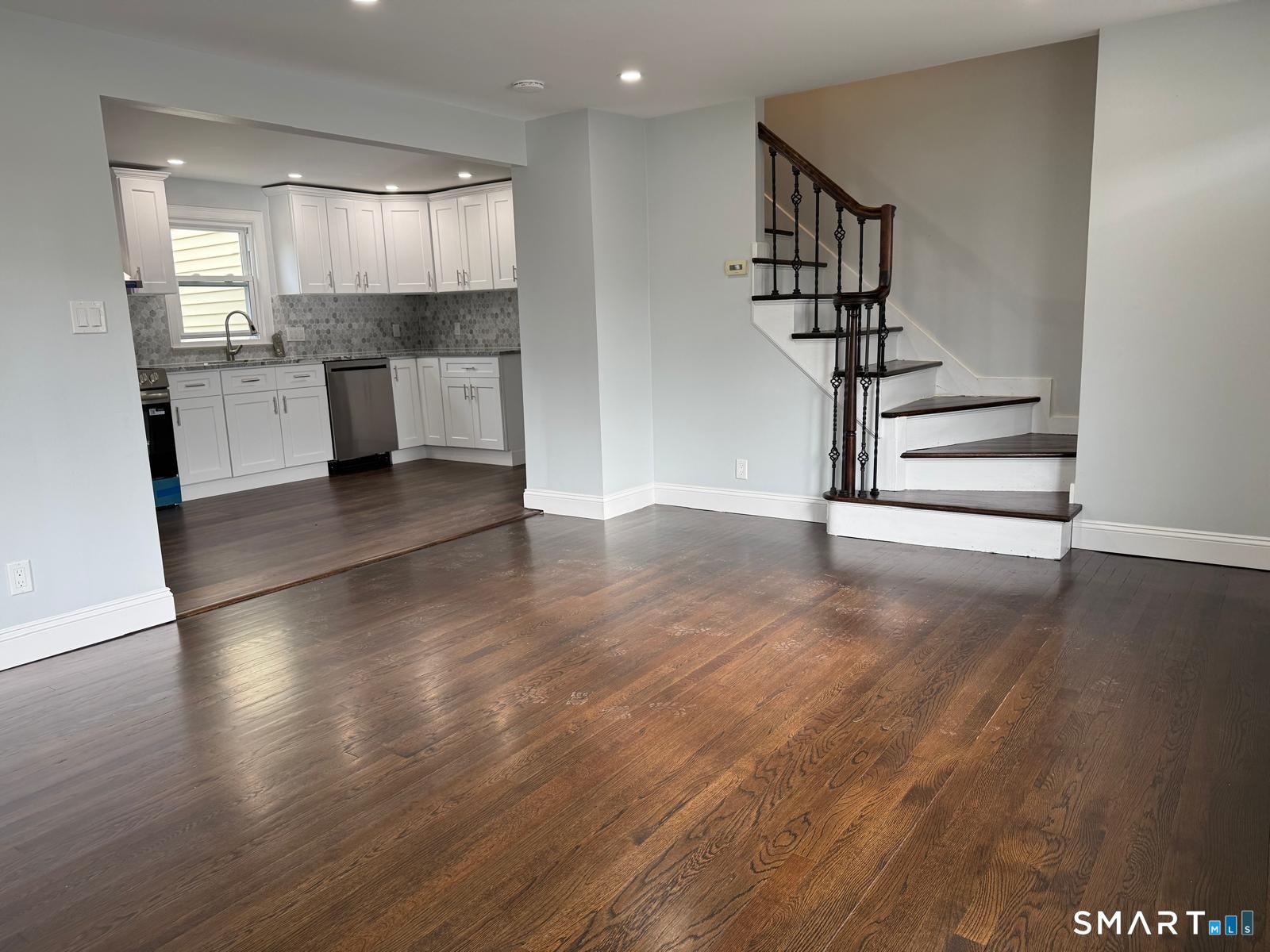 1557 Wolcott Road Wolcott, CT 06716 - Photo 10 of 34 Gallery Image 10