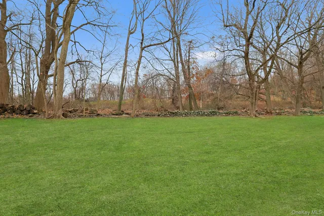 $849,000 | 14 Aspen Way, Thornwood, NY 10594