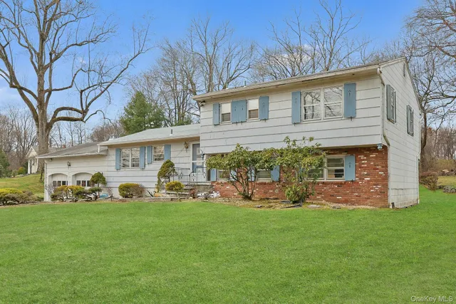 $849,000 | 14 Aspen Way, Thornwood, NY 10594