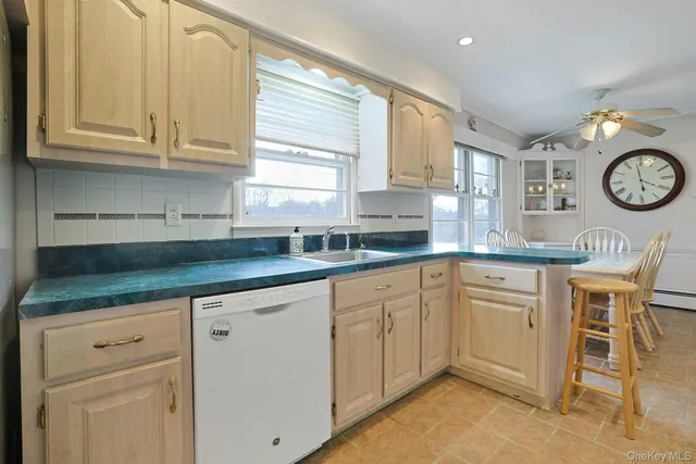 $849,000 | 14 Aspen Way, Thornwood, NY 10594