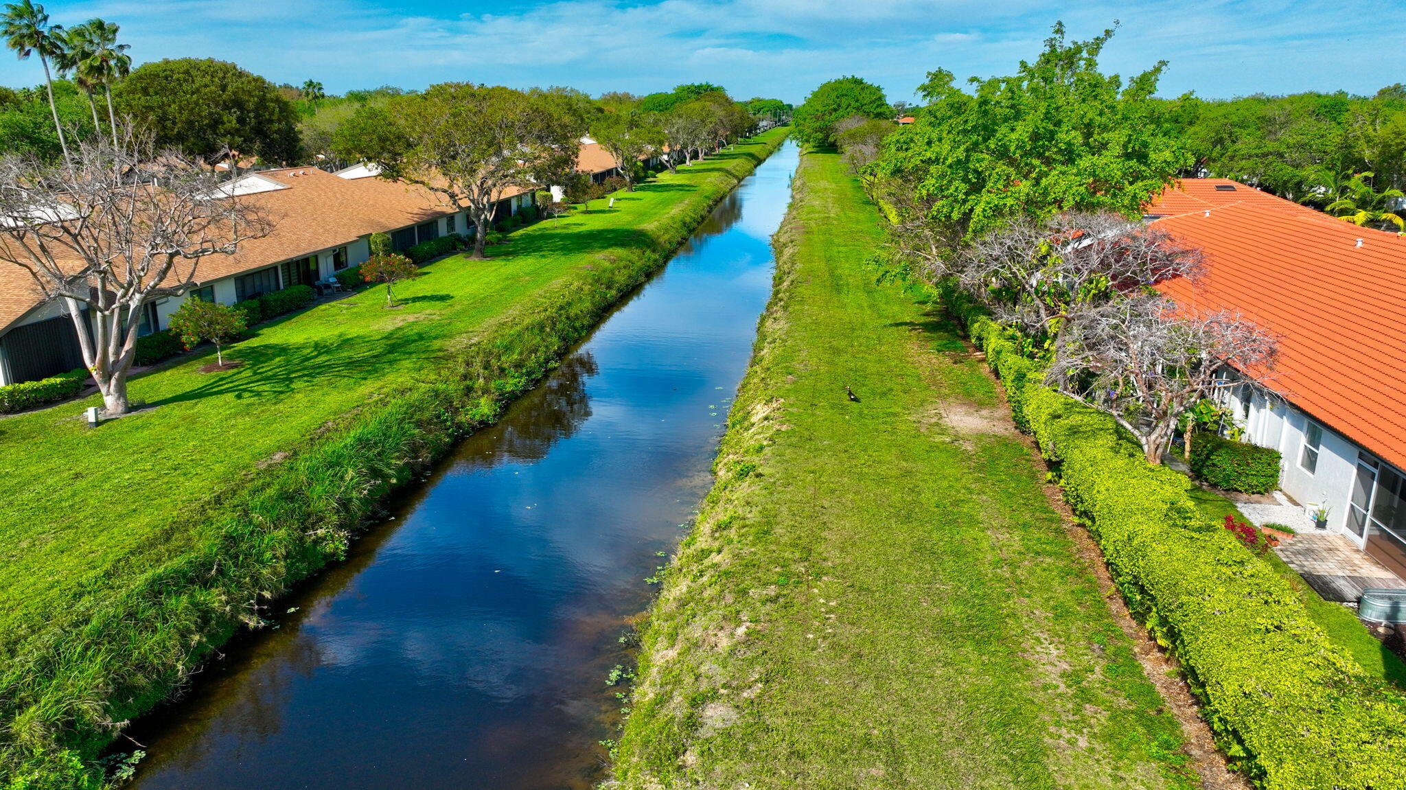 8196 Vía Di Veneto Boca Raton, FL 33496 - Photo 37 of 65 REAR EXTERIOR CANAL