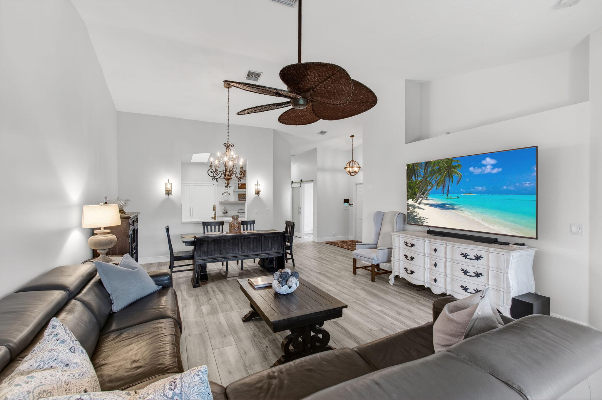 8196 Vía Di Veneto Boca Raton, FL 33496 - Photo 9 of 65 LIVING ROOM