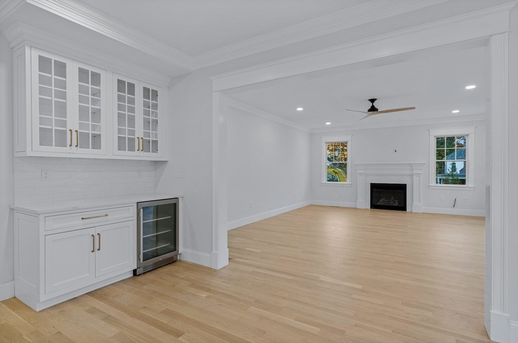 34 Ledgewood Road Winchester, MA 01890 - Photo 12 of 37