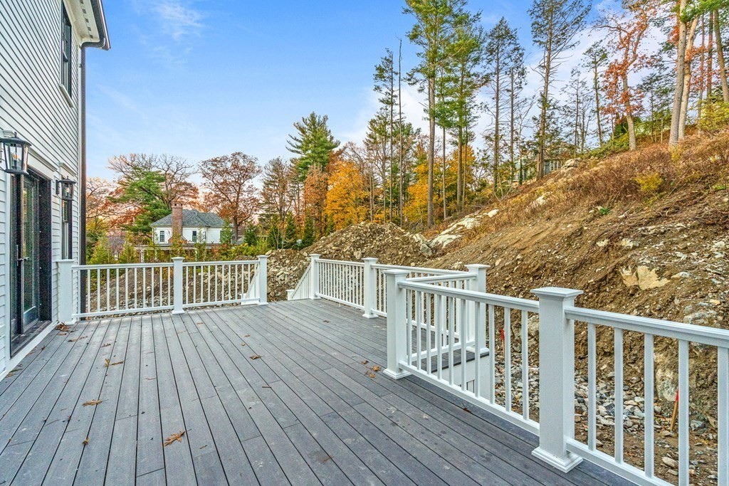 34 Ledgewood Road Winchester, MA 01890 - Photo 35 of 37