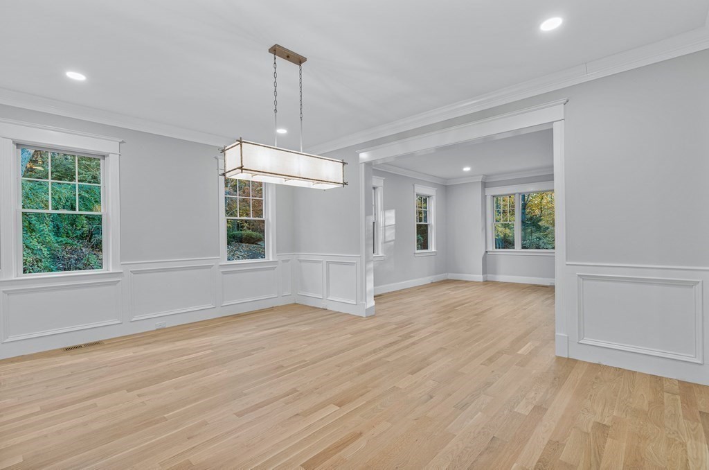 34 Ledgewood Road Winchester, MA 01890 - Photo 9 of 37