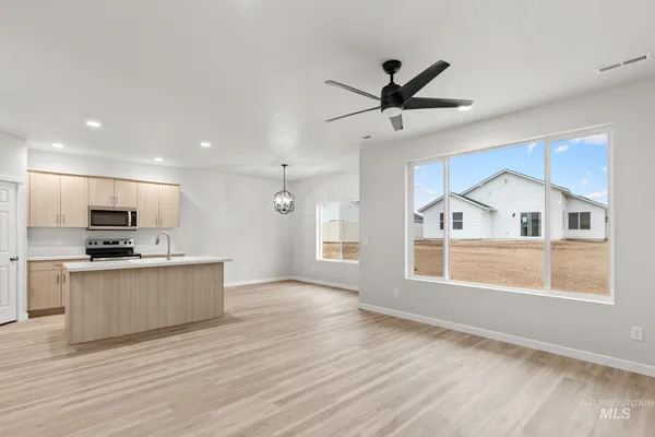 $449,990 | 13665 Inman Court, Caldwell, ID 83607