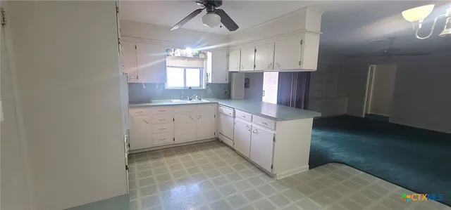 $205,000 | 2602 College Drive, Victoria, TX 77901