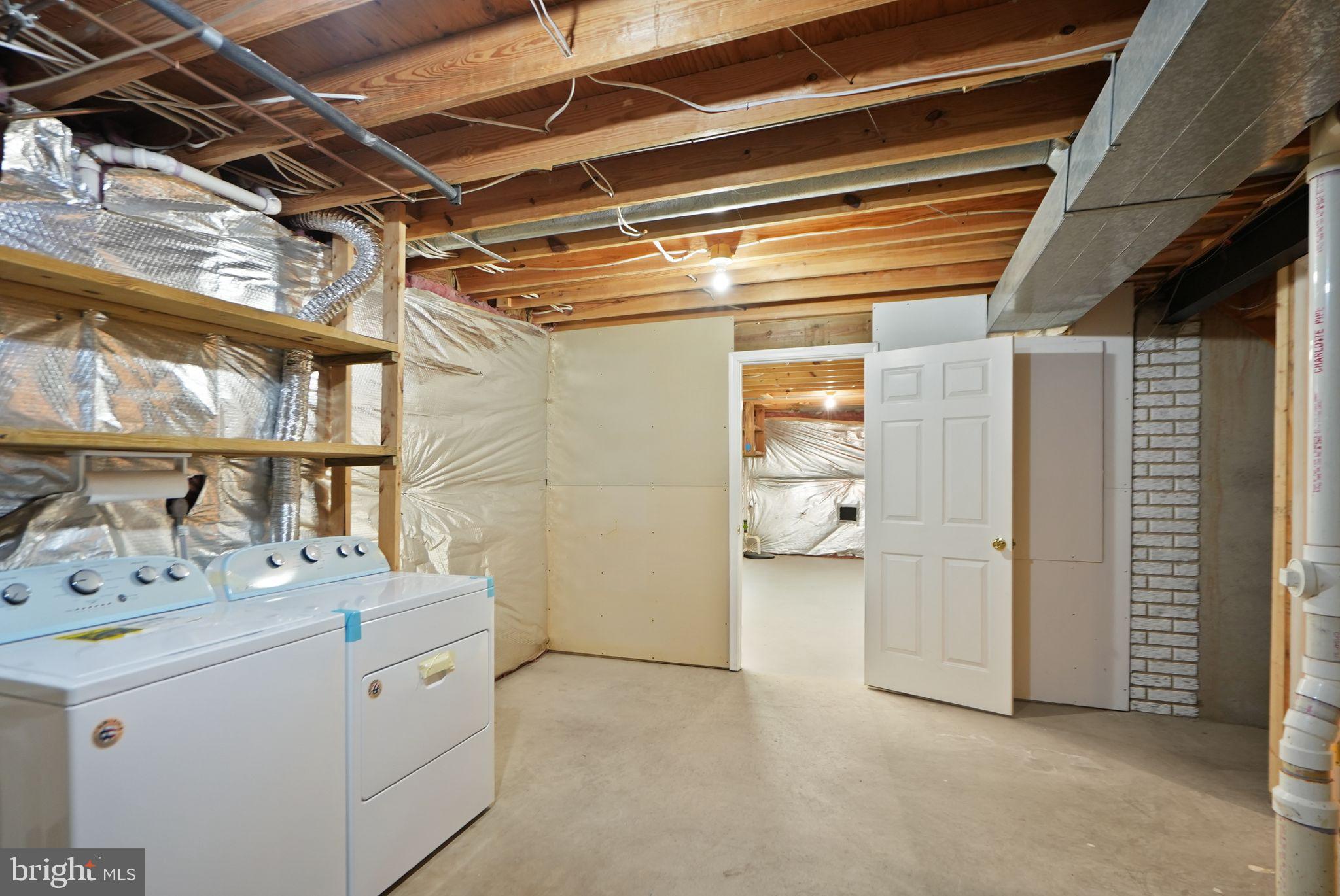 169 Applegate Drive Sterling, VA 20164 - Photo 43 of 55 a view of utility room