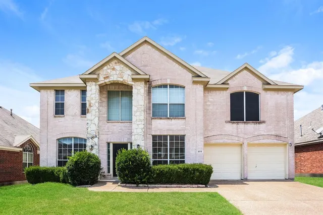 $3,195 | 505 Spicewood Drive, DeSoto, TX 75115