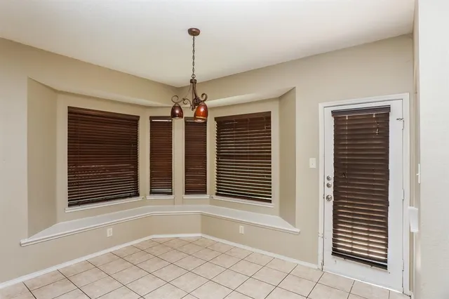 $3,195 | 505 Spicewood Drive, DeSoto, TX 75115