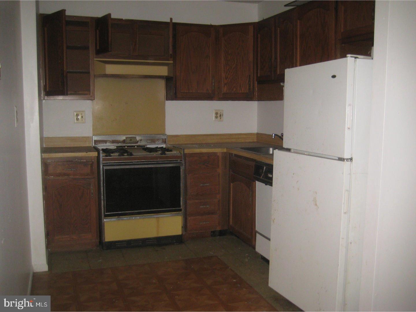 9471 Ashton Road Philadelphia, PA 19114 - Photo 3 of 9 Unit #2