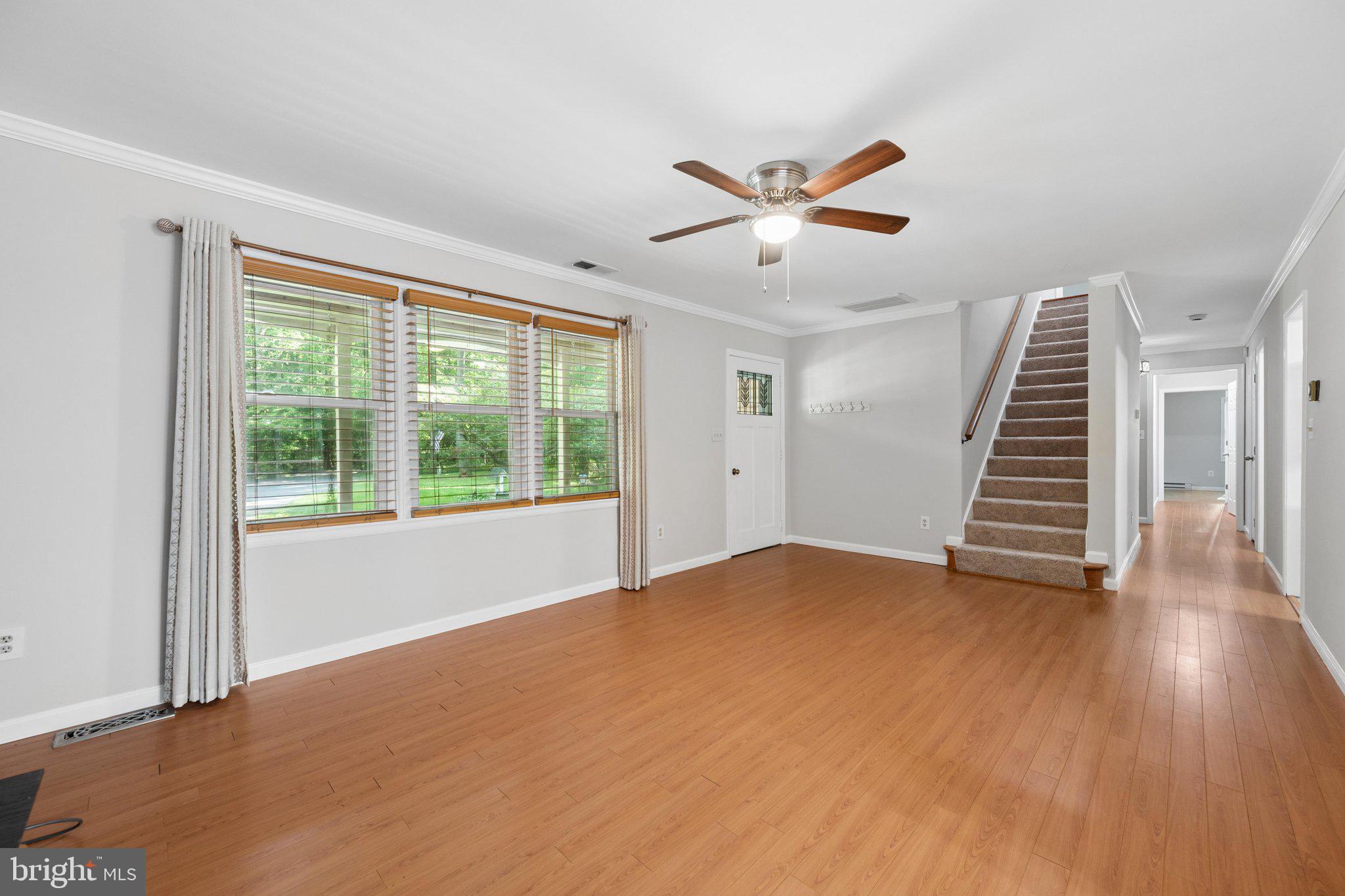 4840 Buffalo Road Mount Airy, MD 21771 - Photo 14 of 112 Living Room