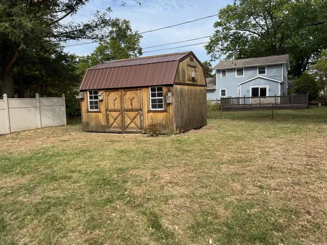 $349,000 | 215 South Clinton Street, New Buffalo, MI 49117