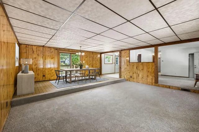 $349,000 | 215 South Clinton Street, New Buffalo, MI 49117