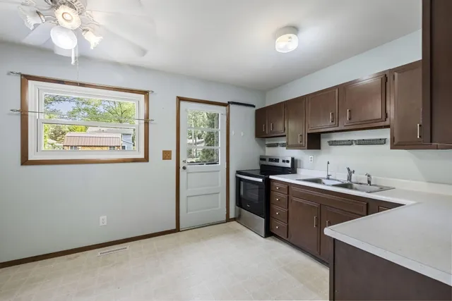 $349,000 | 215 South Clinton Street, New Buffalo, MI 49117