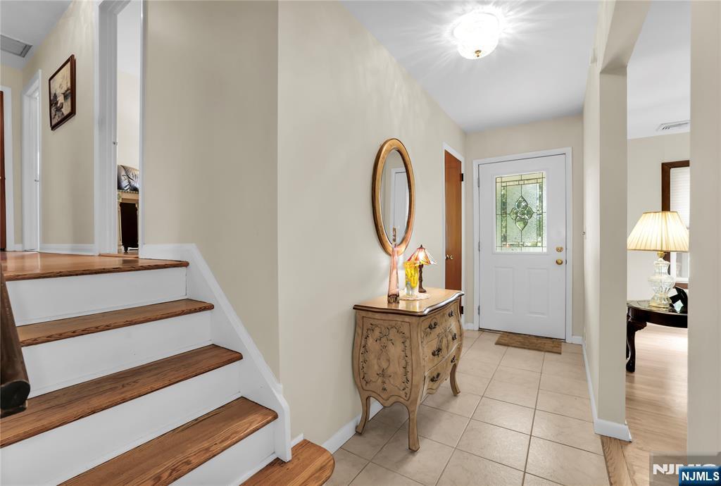 23 Ridge Court Cedar Grove, NJ 07009 - Photo 16 of 37 a view of entryway with furniture