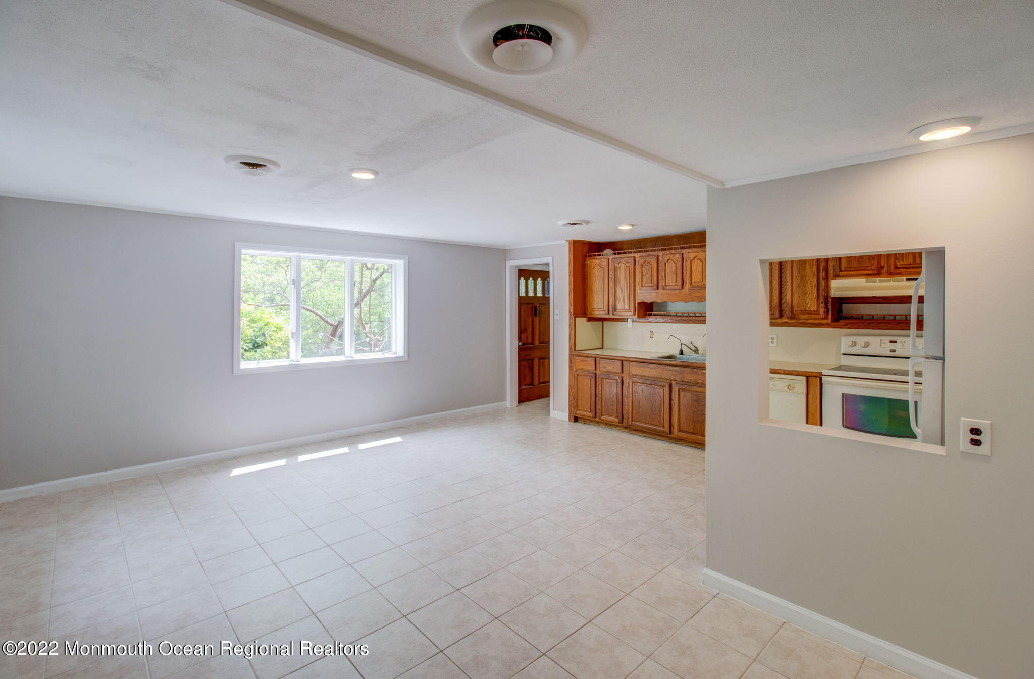 219 County Road 539 Cream Ridge, NJ 08514 - Photo 24 of 47 web_photo-33 (8)