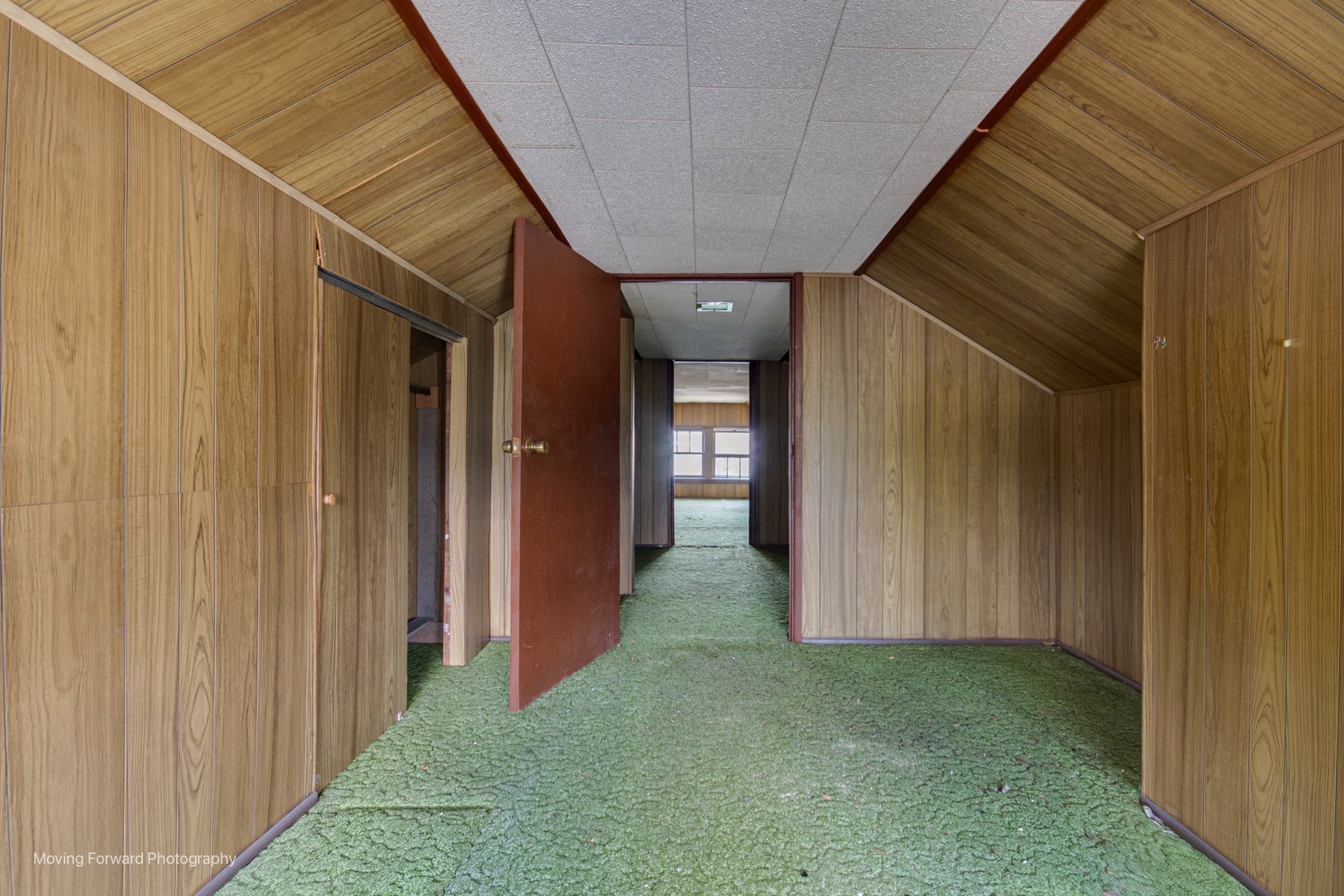 643 South 19th Avenue Maywood, IL 60153 - Photo 28 of 41 a view of a porch