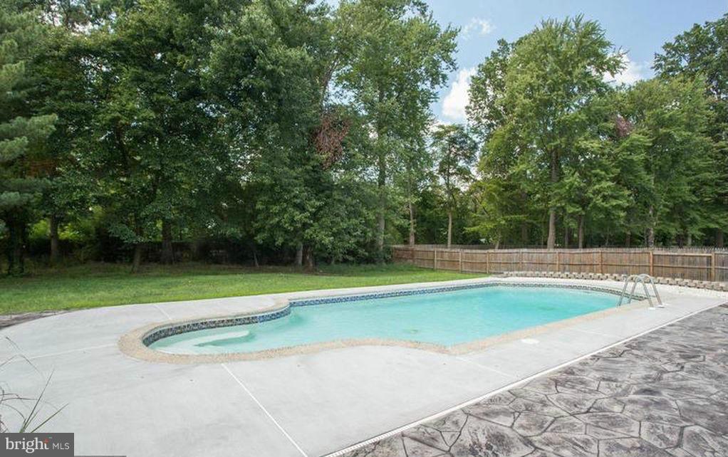 2414 Ivywood Road Reston, VA 20191 - Photo 18 of 19 Exterior (General)