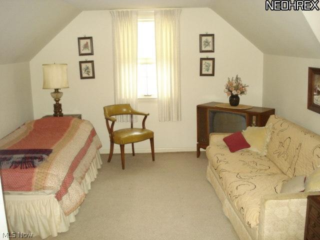 1428 Evanston Road Cleveland, OH 44124 - Photo 11 of 17 Sitting Room Upstairs