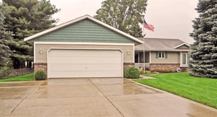 2031 Pinewood Street Jenison, MI 49428 - Photo 2 of 10 Additional Photo
