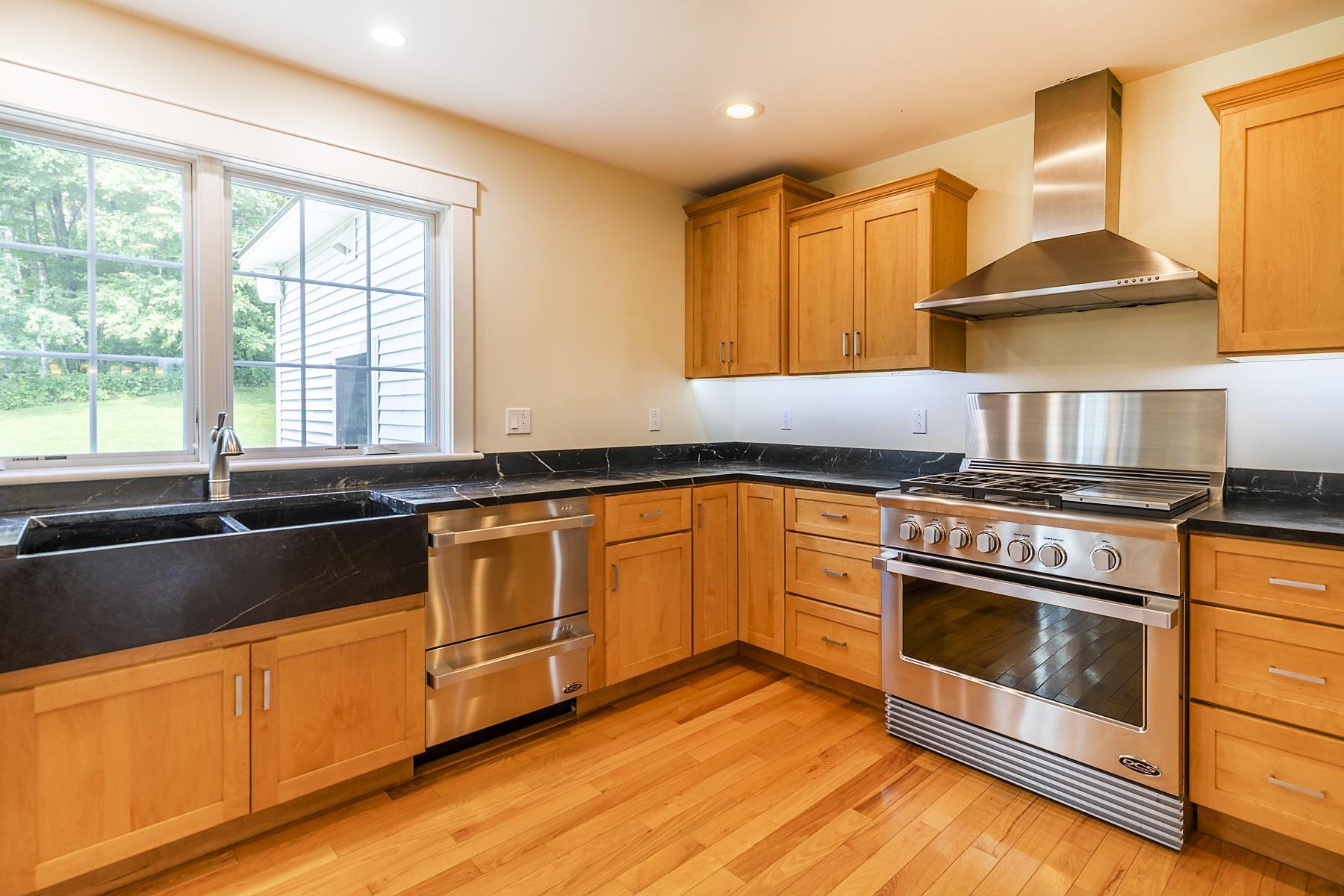 333 Creek Road Wallingford, VT 05773 - Photo 19 of 60