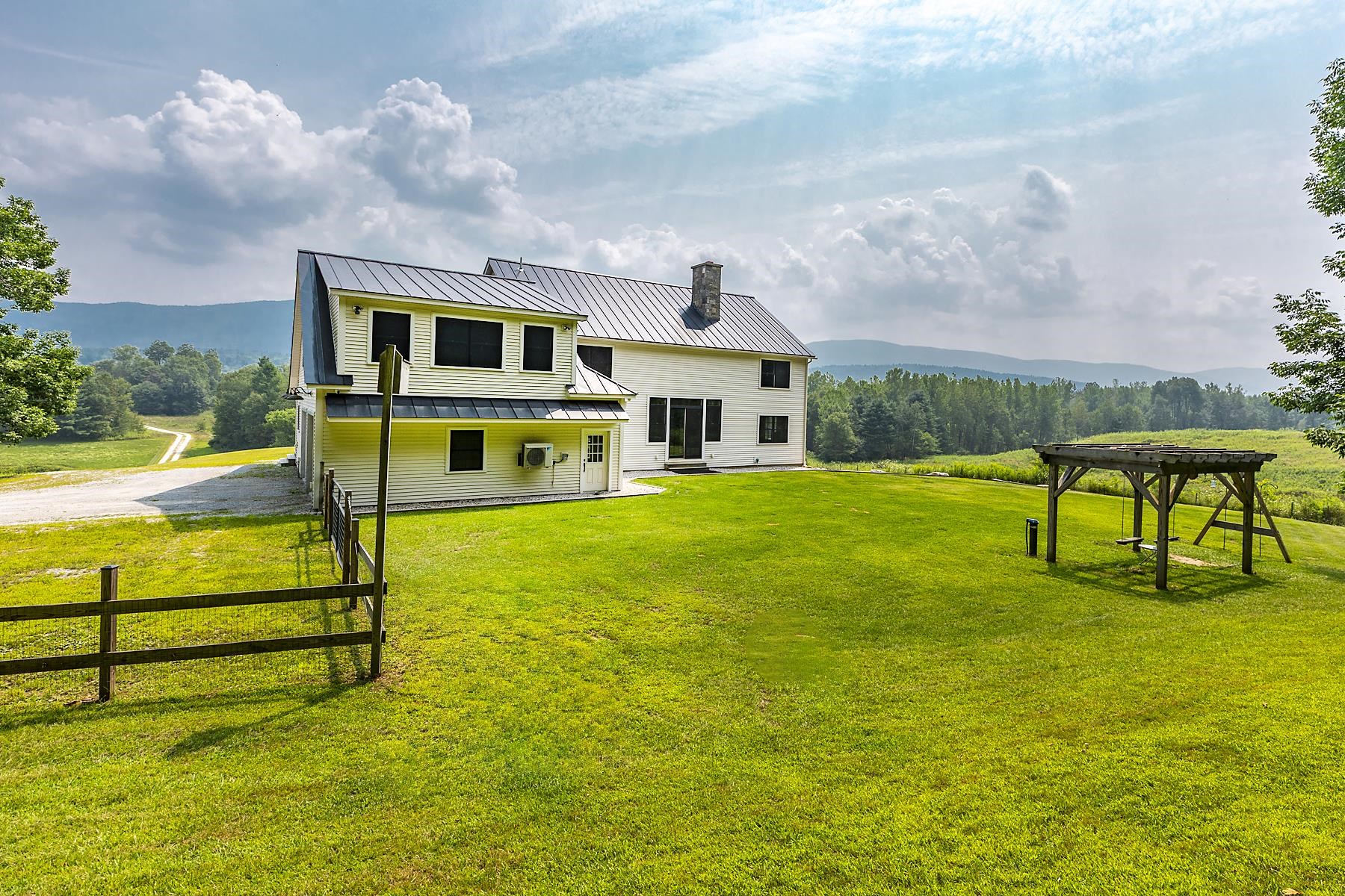 333 Creek Road Wallingford, VT 05773 - Photo 5 of 60