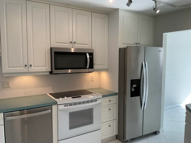$2,700 | 5751 Camino Del Sol, Unit 403, Boca Raton, FL 33433