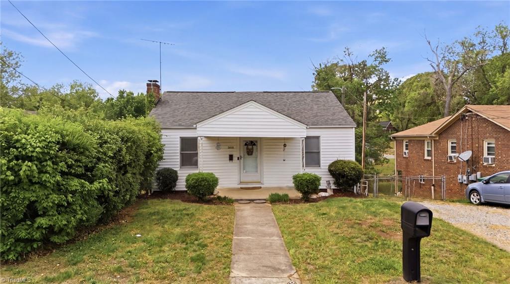 1112 Tipton Street High Point, NC 27262 - Photo 2 of 25