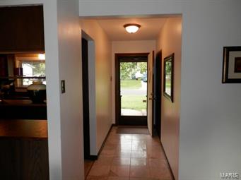 526 Aqua Ridge Drive St. Louis, MO 63129 - Photo 5 of 35 Gallery Image 5