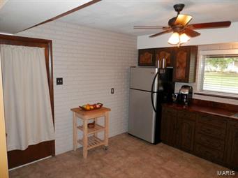 526 Aqua Ridge Drive St. Louis, MO 63129 - Photo 9 of 35 Gallery Image 9