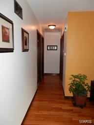 526 Aqua Ridge Drive St. Louis, MO 63129 - Photo 10 of 35 Gallery Image 10