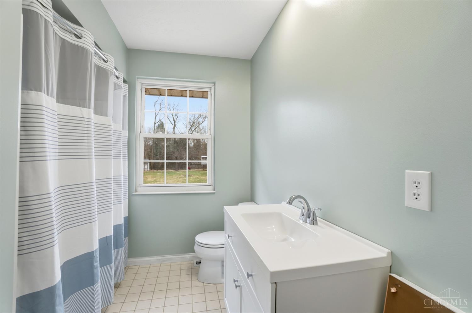 5285 Yeatman Road Cincinnati, OH 45252 - Photo 40 of 72