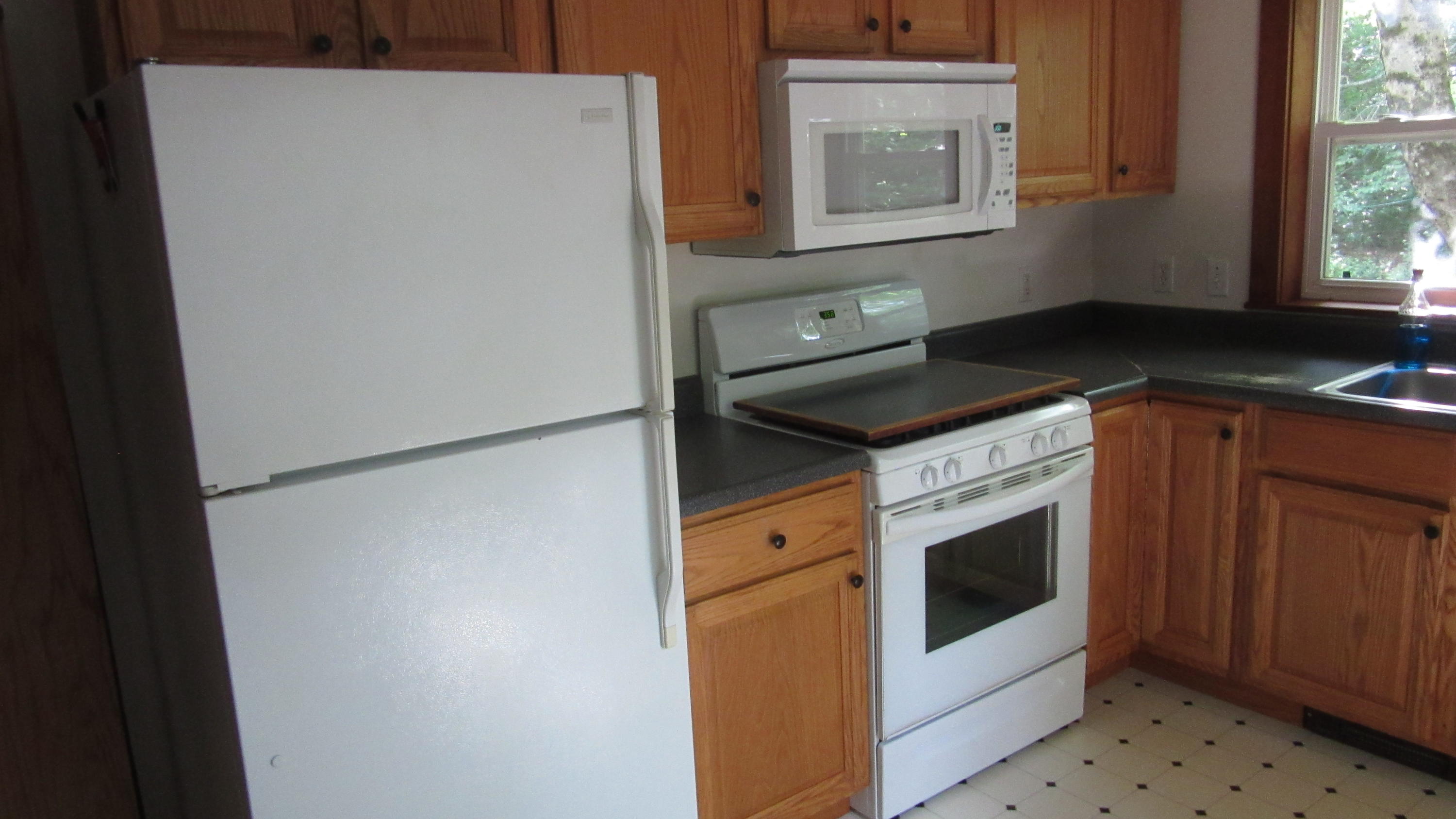 542 Ridge Road Bowdoinham, ME 04008 - Photo 5 of 17 IMG_1887