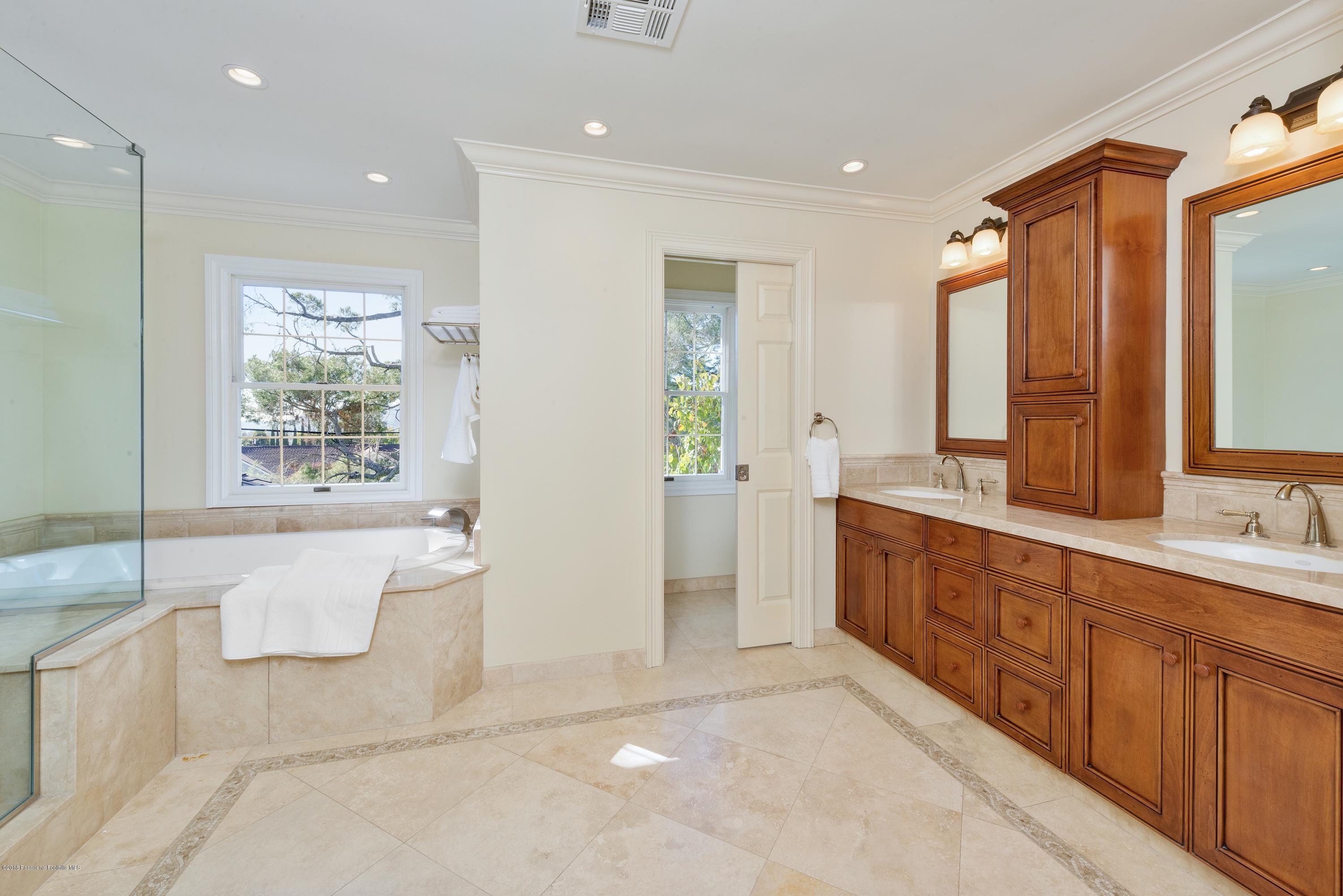 605 West Kenneth Road Glendale, CA 91202 - Photo 31 of 53 605Kenneth_031-1517207243