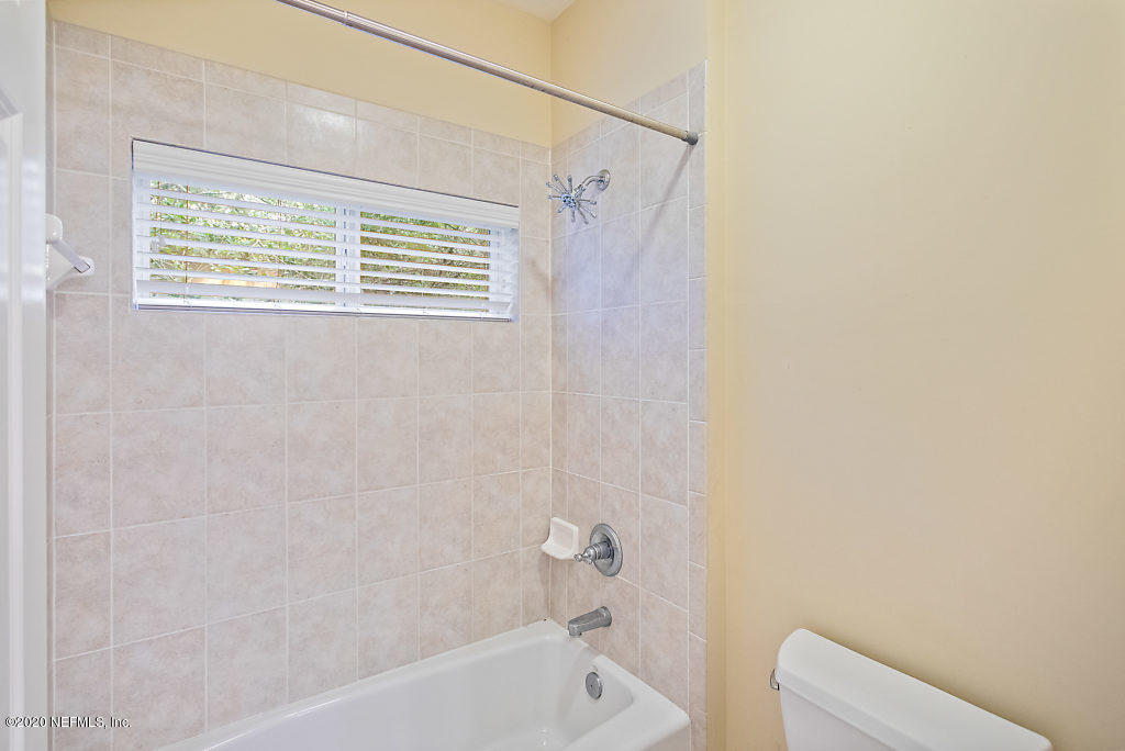 501 Sebastian Square St. Augustine, FL 32095 - Photo 37 of 58 Bathroom 3 - Jack and Jill