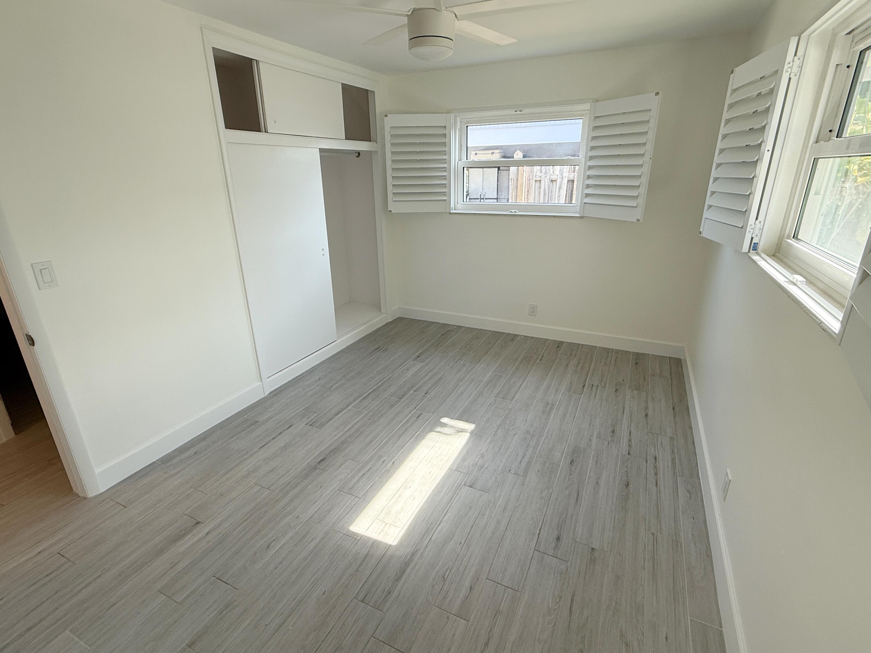 16 Ridgewood Circle Tequesta, FL 33469 - Photo 12 of 25 Primary Bed Room w/ On Suite